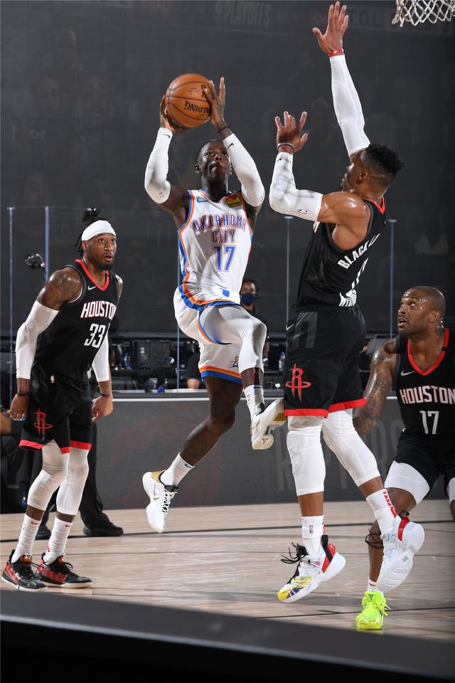 的竞技场上 的竞技场上