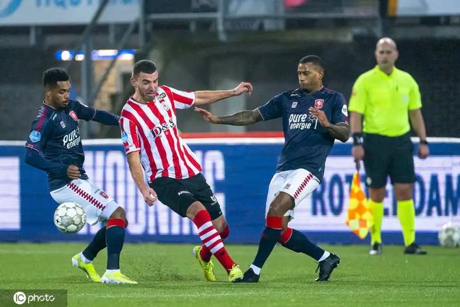 的激烈对抗 的激烈对抗